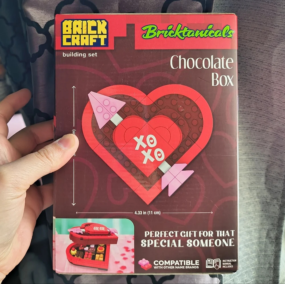 Brick Craft Bricktanicals Building Set Valentines Candy Chocolate Box NEW